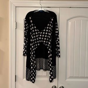 Aster polka dot Duster size XL like new